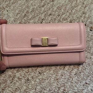 Salvatore feragamo wallet never used beautiful leather